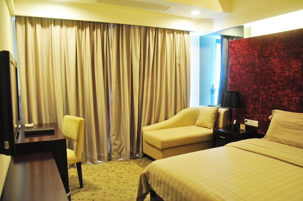 Foshan Juntao Business Hotel Esterno foto